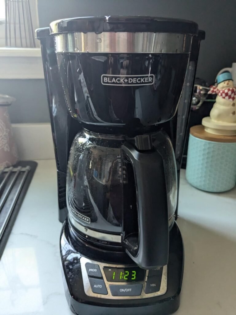 BLACK+DECKER 12-Cup Digital Coffee Maker (CM1160B)