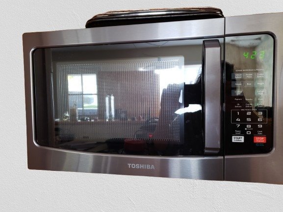 TOSHIBA EM131A5C-BS Countertop Microwave Oven, 1100W, 1.2 Cu Ft